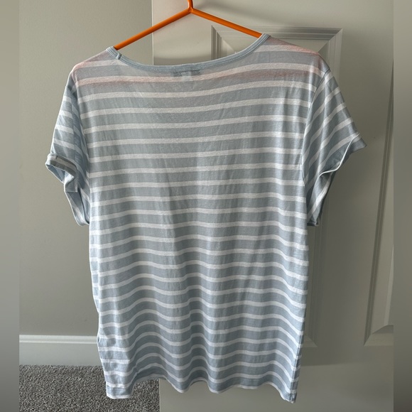 Tommy Hilfiger Tee - Size M - Picture 2 of 3